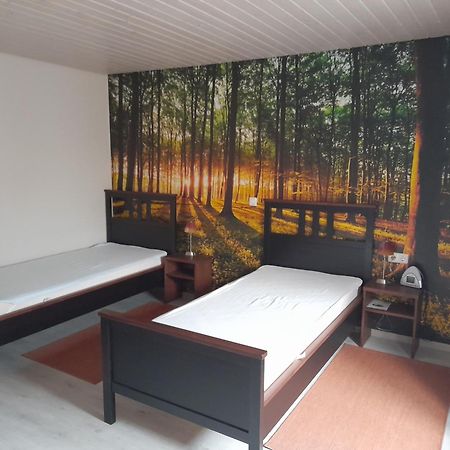 Ferienwohnung Im Theaterhof Greussenheim Esterno foto